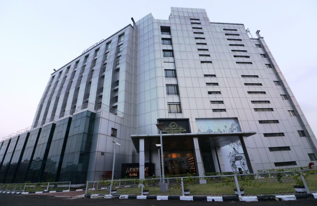 כלכותה Aristocrat Hotel מראה חיצוני תמונה